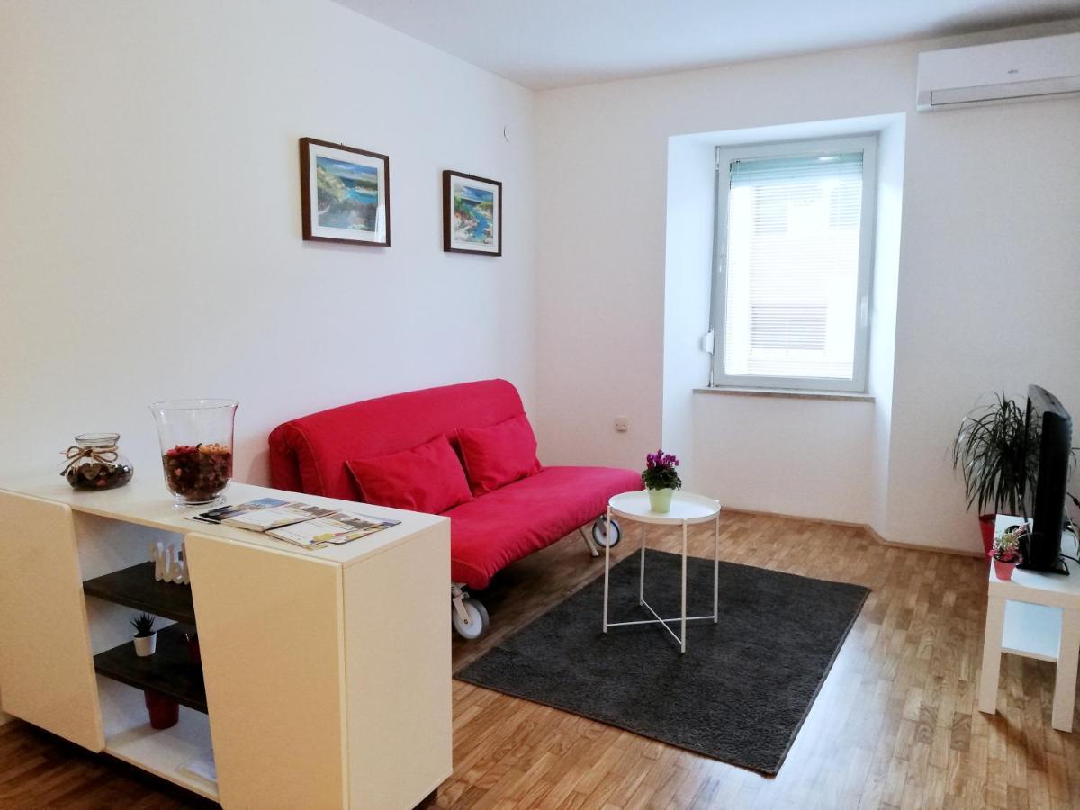 City Center Apartment Umag Exterior photo